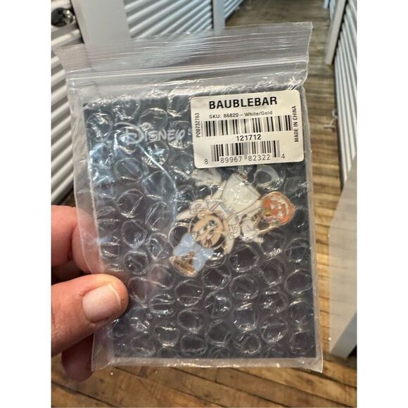 Baublebar Disney Mickey & friends Minnie angel costume pin/brooch Halloween - Picture 4 of 4